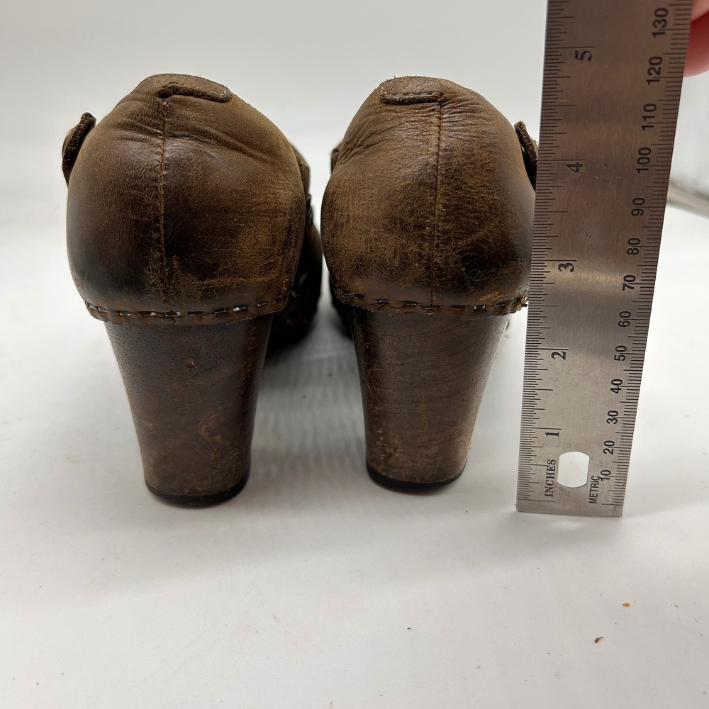 Dansko Ryder Distressed Brown Leather Studded Clogs Block Heel Snap Shoe Size 36 - Picture 4 of 8
